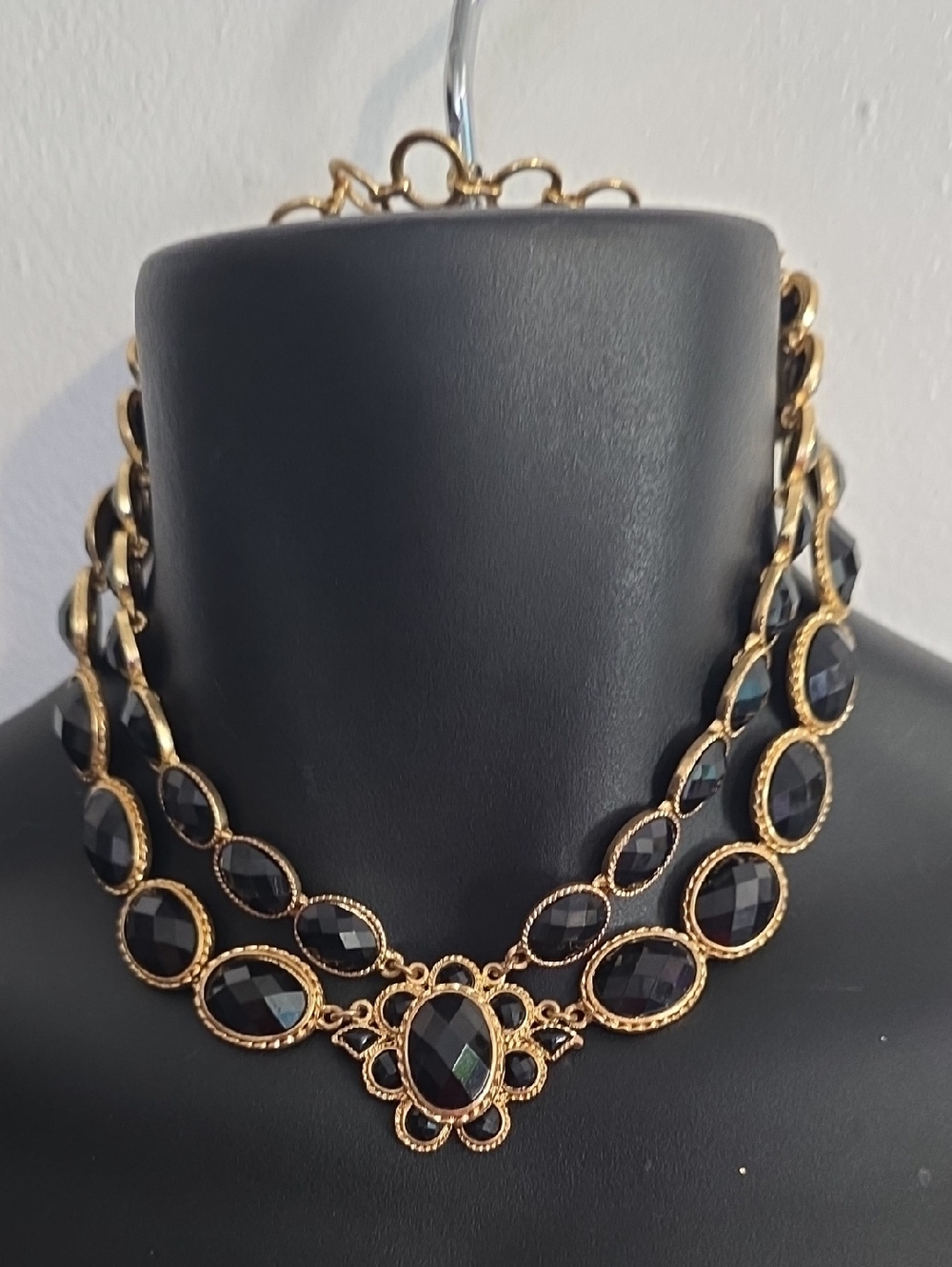 Elegant Black Faceted Stone Gold-Tone Necklace